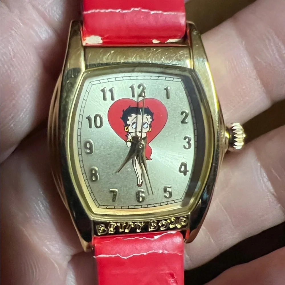 Betty Boop Red Band Quartz Watch With Gold Square Face W Betty In Heart Works